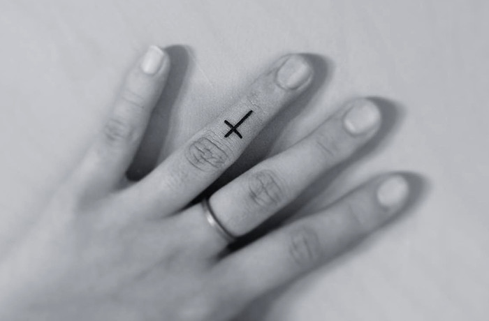 Символ веры на пальце