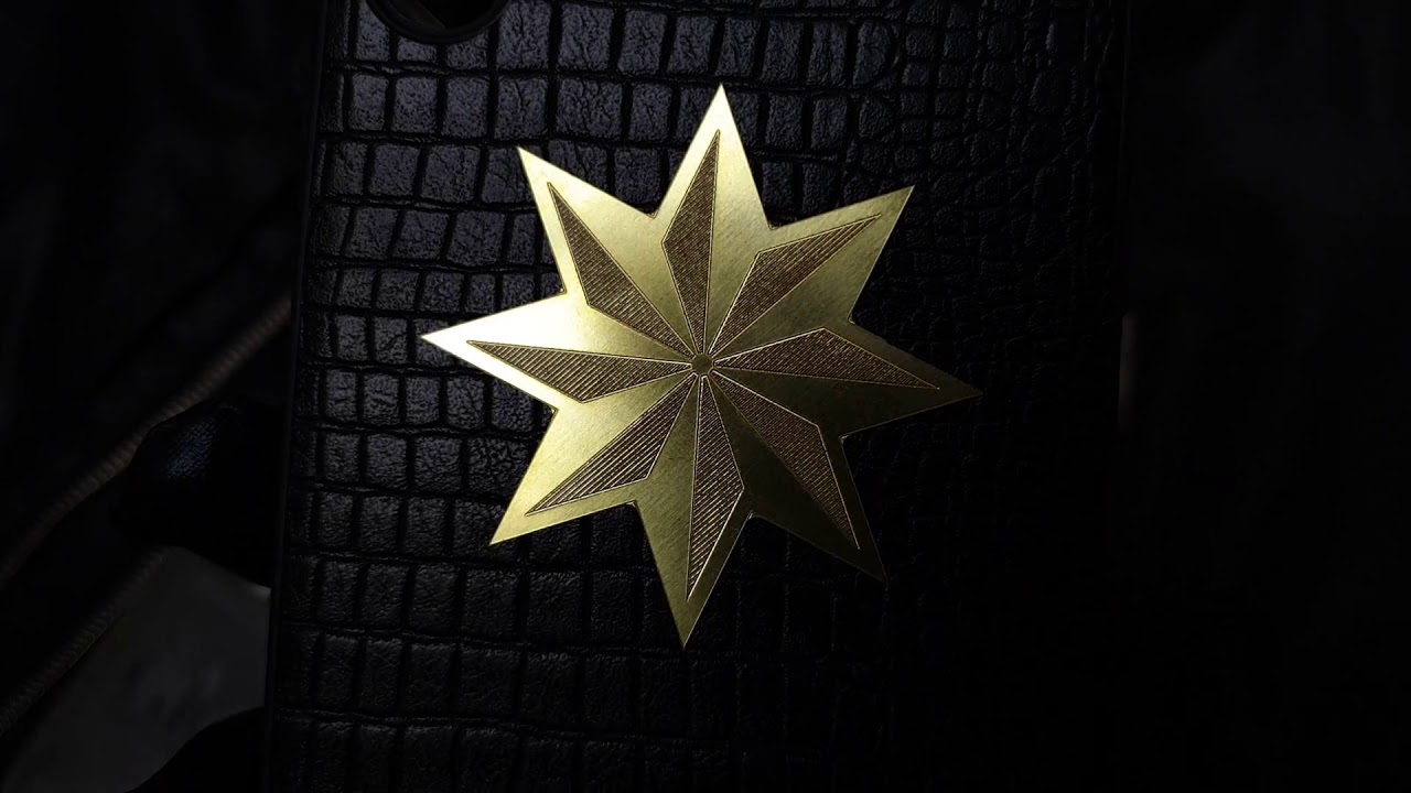 Черно золотая звезда
