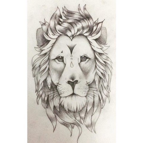 Лев с венком на голове