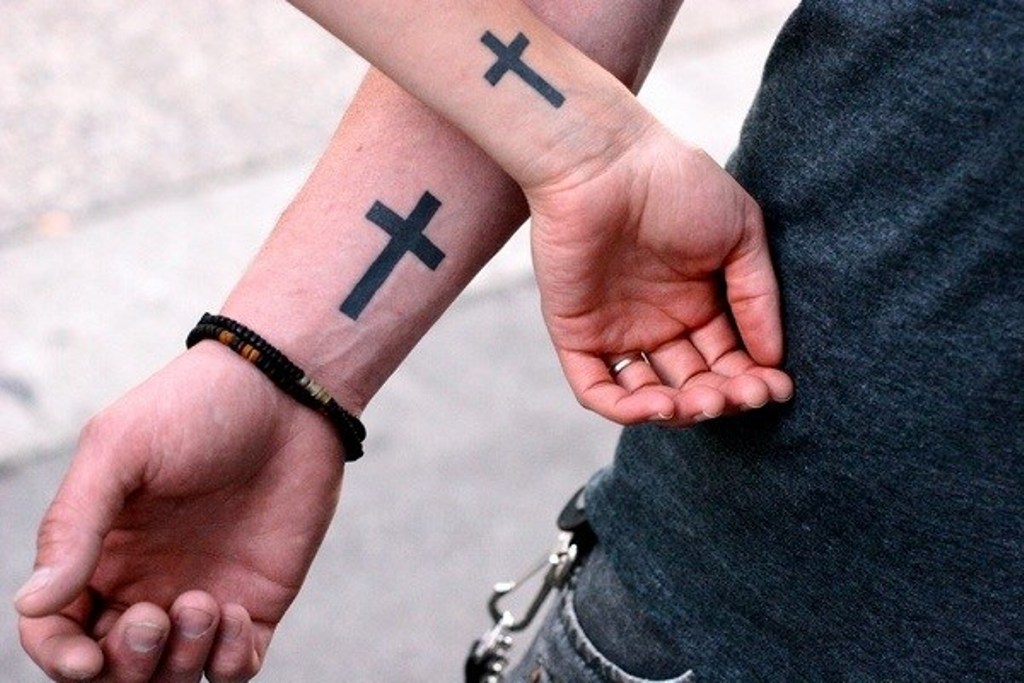 маленькие татуировки для мужчин на руке