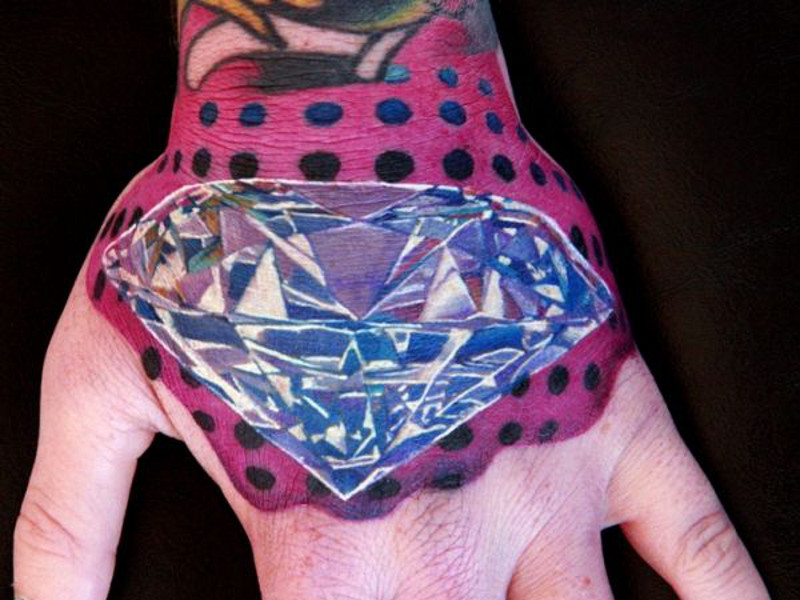 Татуировка алмаз и ее значение